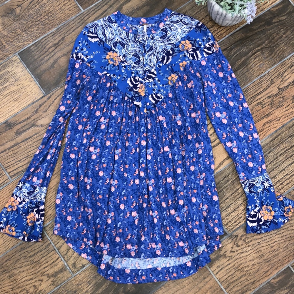 Free People / Bohemian “Wildflower Fields” Tunic Swing Top